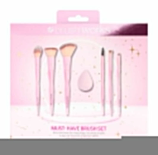 BRUSHWORKS MUST-HAVE BRUSH SET